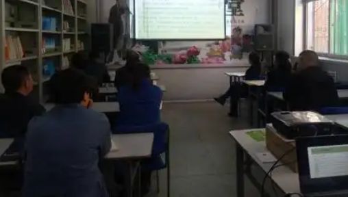 鄭州偉凡心理咨詢 專注青少年成長(zhǎng)，護(hù)航心理健康的教育咨詢服務(wù)專家