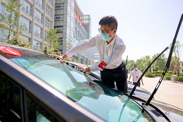 全力以赴，鑄就會務保障的堅實后盾——記黨代會服務保障團隊